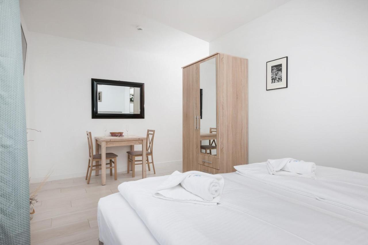Aquamarina By Renters *